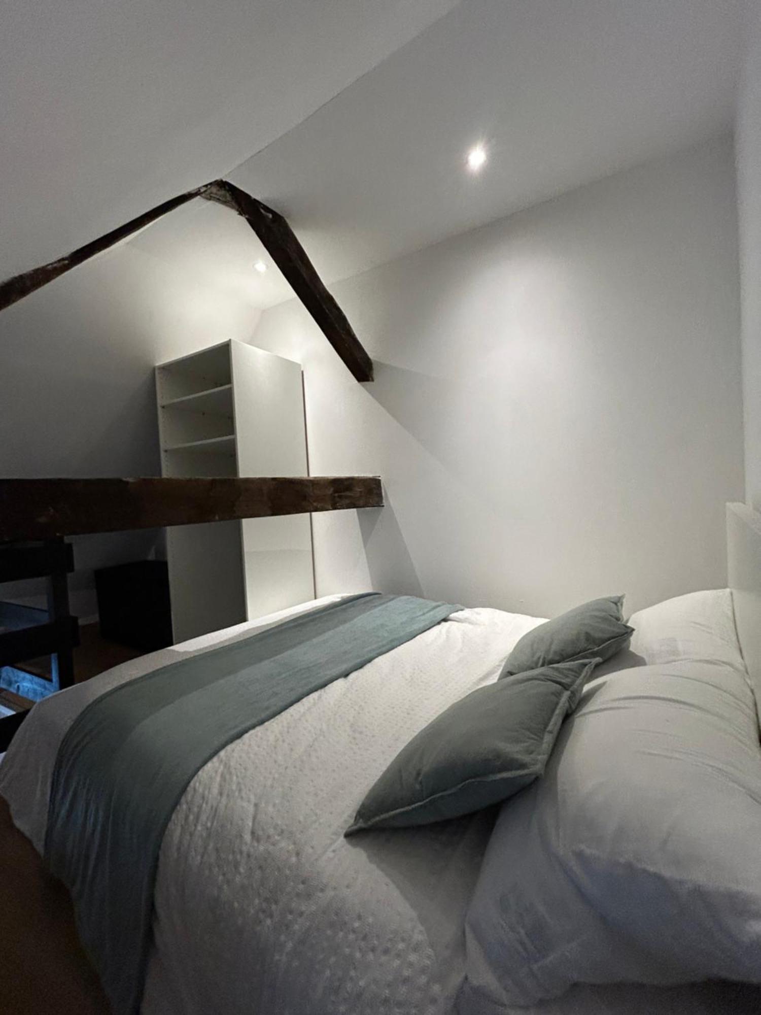 Le Repos De La Meuse Apartman Givet Kültér fotó