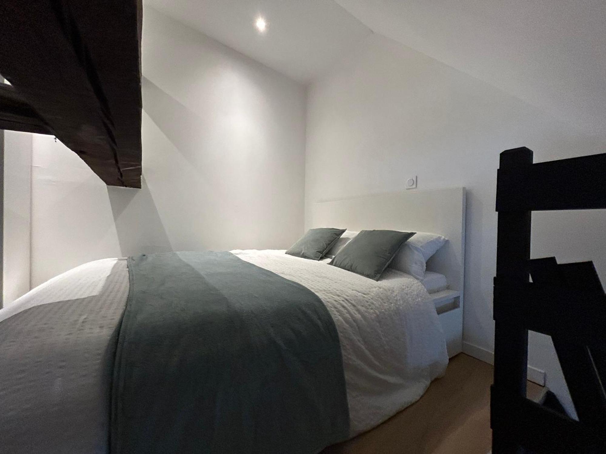 Le Repos De La Meuse Apartman Givet Kültér fotó